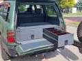 Zabudowa wyprawowa sypialna Toyota Land Cruiser 100 ze stołem